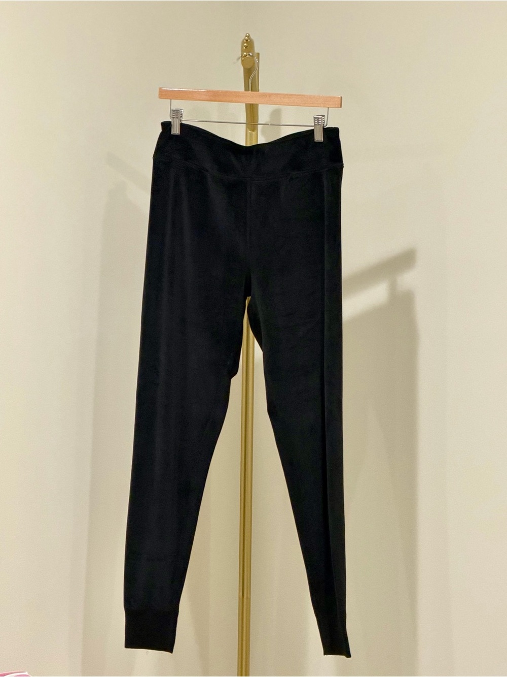 Wander Black Stretch Knit Leggings